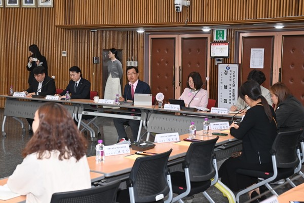 ▲ 하남시 ‘2025년 초등학교 학부모회학교운영위원회 정담회’ 개최 모습.