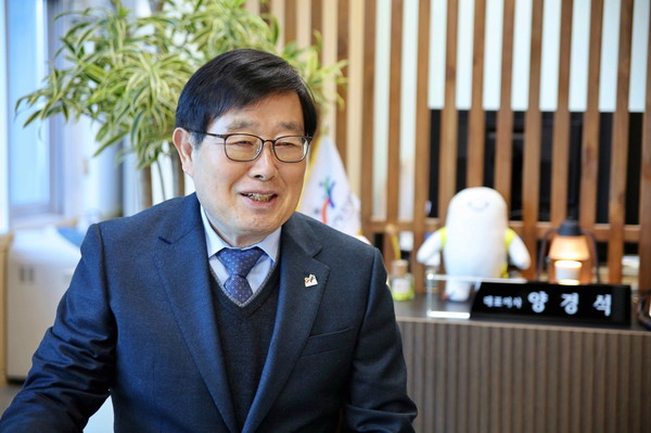 ▲ 양경석 대표이사 인터뷰 사진.