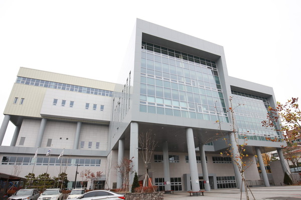 ▲ 성남시청소년청년재단 야탑유스센터 전경.