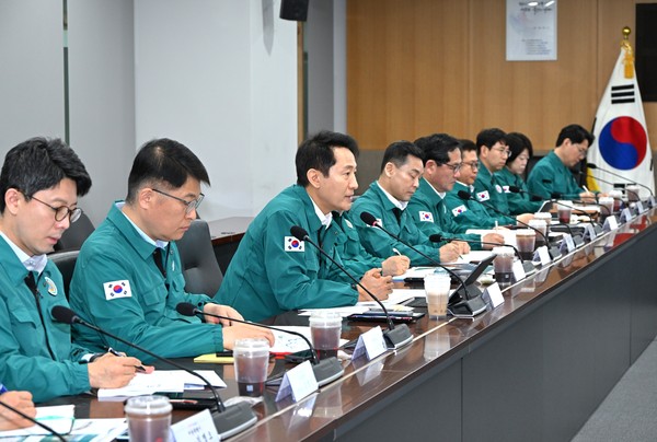 ▲ 오세훈 서울시장이 12일 오전 열린 '2025 풍수해 안전대책 추진현황 보고회'에서 모두발언 하고 있다.