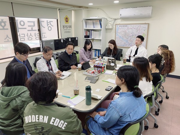 ▲ 변재석 의원, 늘봄학교 운영 실태 점검 민관 정담회 개최 모습.