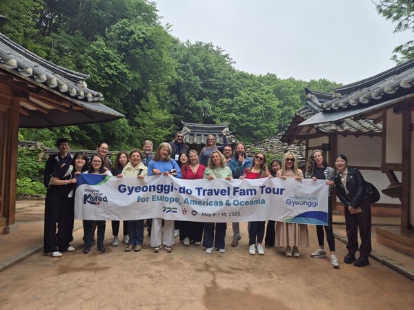 ▲ 한국민속촌 팸투어 단체사진.