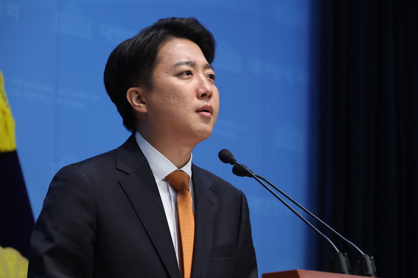 ▲ 후보 단일화 거부 선언하는 이준석 대선후보. /뉴시스