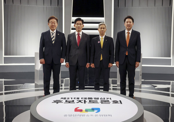 ▲ 왼쪽부터 이재명 더불어민주당, 김문수 국민의힘, 권영국 민주노동당, 이준석 개혁신당 대선후보. /뉴시스