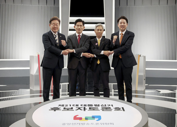 ▲ 왼쪽부터 이재명 더불어민주당, 김문수 국민의힘, 권영국 민주노동당, 이준석 개혁신당 대선후보. /뉴시스