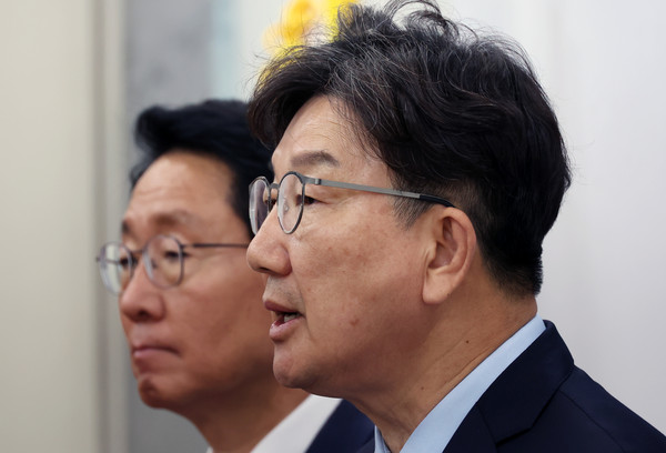 ▲ 대국민 호소문 발표하는 권성동 공동선대위원장. /뉴시스
