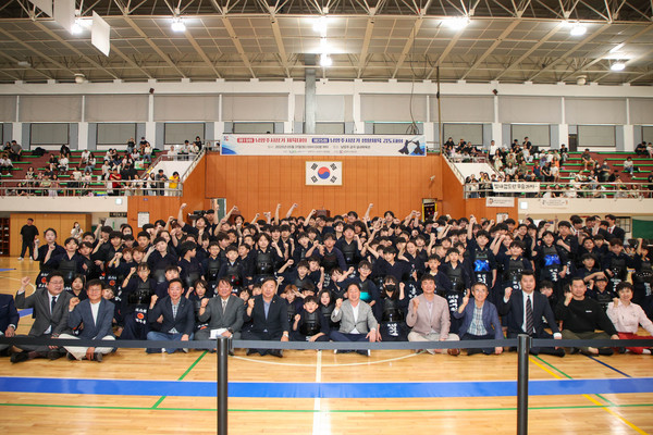 ▲ 남양주시장기 검도 대회 참가자들 기념촬영 모습.