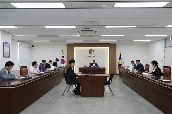 ▲ 금천구의회 의회운영위원회 개최 모습.
