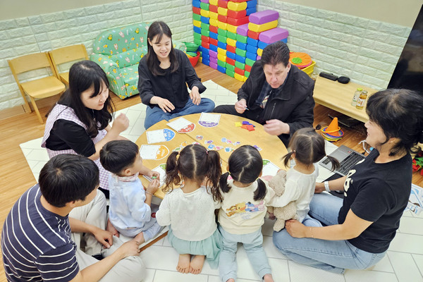 ▲ 원어민과 함께하는 2025년 어린이 영어캠프 운영 모습.