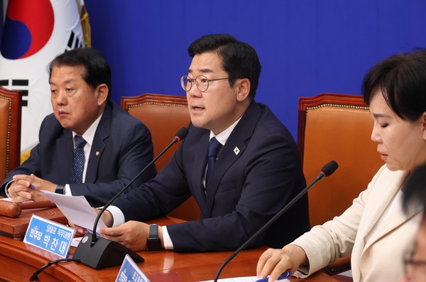 ▲ 발언하는 박찬대 당대표 직무대행. /뉴시스