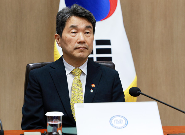 ▲ 국무회의 참석한 이주호 국무총리 직무대행 부총리 겸 교육부 장관. /뉴시스