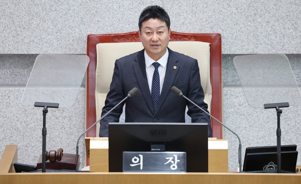 ▲ 김진경 의장 발언 모습.