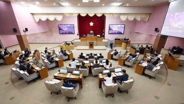 ▲ 안양시의회 제303회 정례회 제1차 본회의 전경.