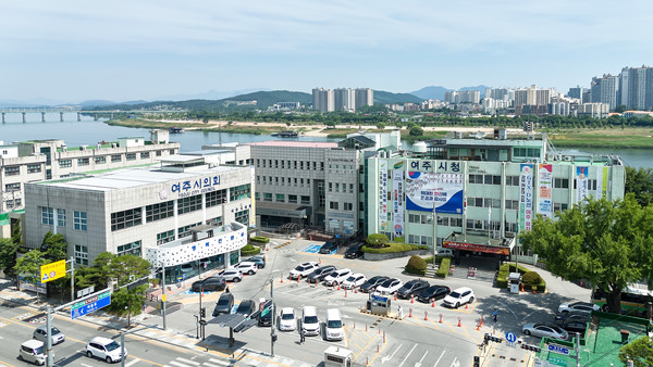 ▲ 여주시청 전경.