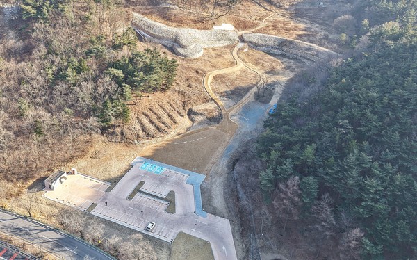 ▲ 경주시 보문동에 위치한 명활성 북문지 일대 전경. 이 일대에 경관조명 설치 등 야간 경관 개선 사업을 추진 중이다.