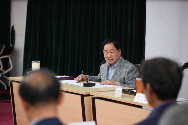 ▲ 주광덕 남양주시장이 '2025년 2분기 진심소통 기업인 정례 간담회'를 주재하고 있다.