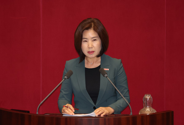 ▲ 대정부질문서 질의하는 김미애 의원. /뉴시스