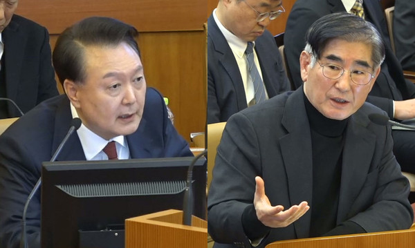 ▲ 윤석열 대통령이 지난 1월 23일 서울 종로구 헌법재판소에서 열린 대통령 탄핵심판 4차 변론기일에서 증인으로 출석한 김용현 전 국방부장관에게 증인신문을 하고 있다. (사진=헌법재판소 제공) /뉴시스