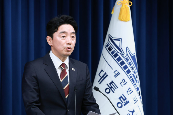 ▲ 인선관련 브리핑하는 강훈식 비서실장. /뉴시스