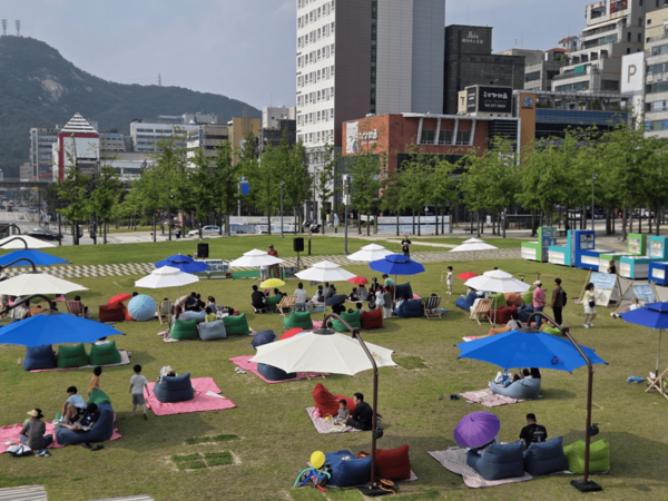 ▲ 책 읽는 경기평화광장 행사 개최 모습.