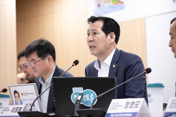 ▲ 경기도의회 이영봉 의원이 '경기도 재난피해자 인권보장 조례' 제정 위한 정책토론회에서 발언하고 있다.
