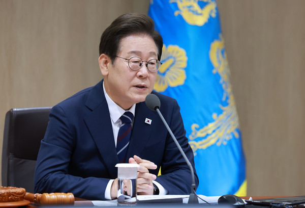 ▲ 이재명 대통령이 1일 서울 용산 대통령실 청사에서 열린 국무회의에서 발언하고 있다. /뉴시스