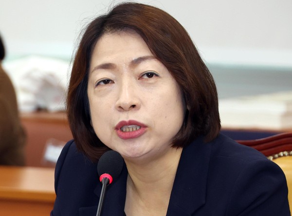 ▲ 발언하는 황정아 의원. /뉴시스