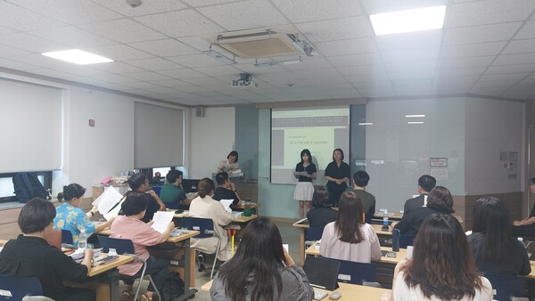 ▲ 청각장애인 요양보호사 양성과정 운영 사진.