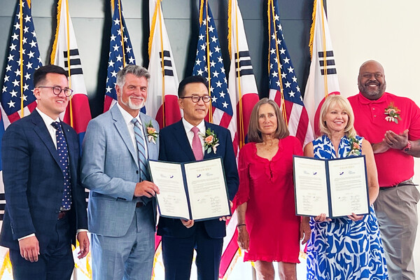 ▲ 연수구, 미국 유타주 코튼우드 하이츠시와 국외 우호도시 협약 체결 모습.
