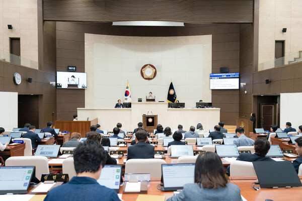 ▲ 용인특례시의회 제294회 임시회 제1차 본회의 전경.