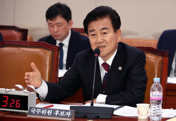 ▲ 답변하는 정동영 통일부 장관 후보자. /뉴시스