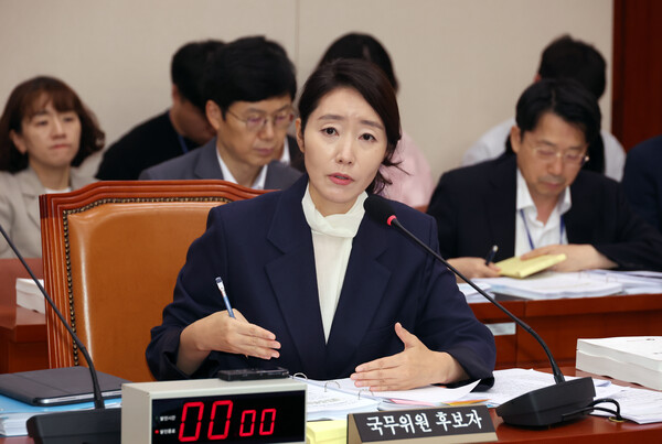 ▲ 질의에 답하는 강선우 후보자. /뉴시스