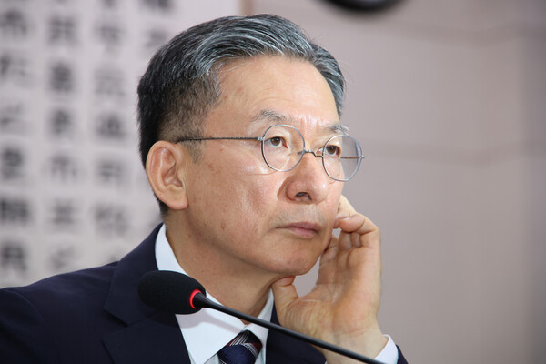 ▲ 청문회 질의 듣는 정성호 법무부 장관 후보자. /뉴시스