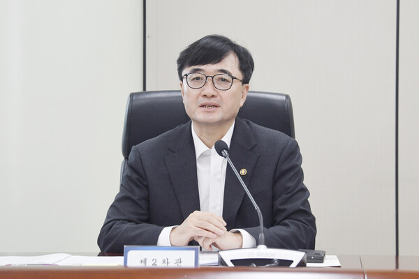 ▲ 임기근 기획재정부 2차관이 23일 서울 서초구 한전아트센터에서 열린 '제19차 공공기관 투자집행 점검회의'를 주재하고 있다. /뉴시스