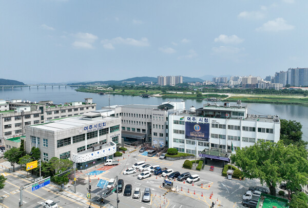 ▲ 여주시청 전경.