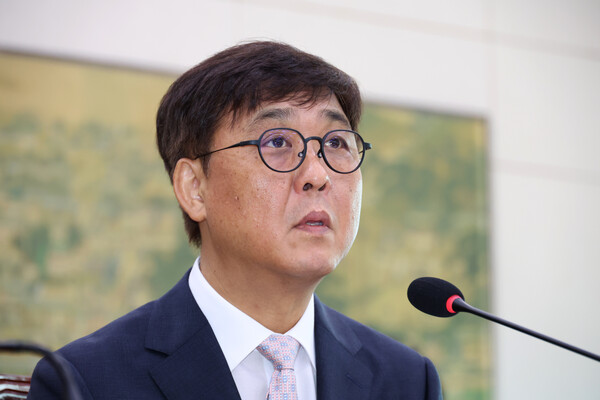 ▲ 의원 질의에 답하는 최휘영 문화체육관광부 장관 후보자. /뉴시스