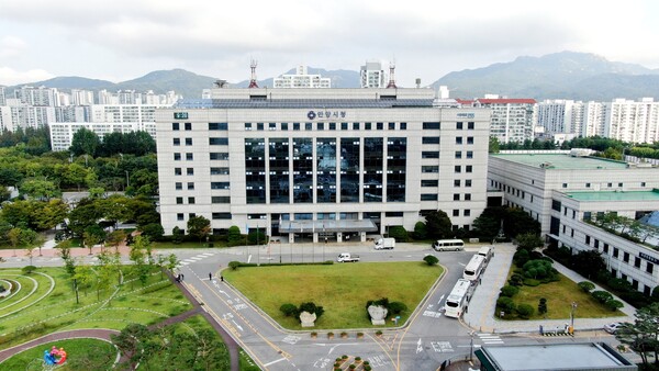 안양시청 전경사진