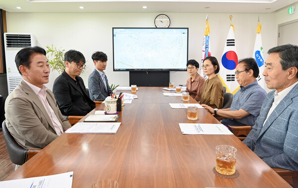 ▲ 의정부시와 마을버스 운수업체 간담회 개최 모습.