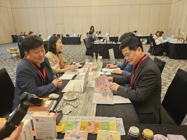 ▲ 2024년 남동구 인도네시아 시작개척단에 동행한 박종효 남동구청장.