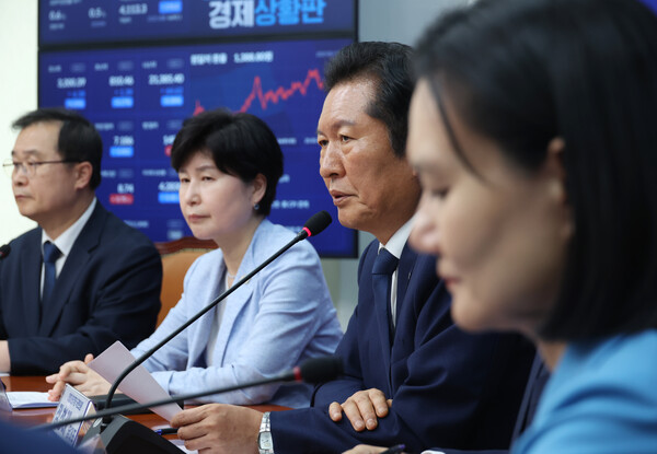 ▲ 정청래 더불어민주당 대표가 12일 서울 여의도 국회에서 열린 사법개혁특별위원회 출범식 및 1차 회의에서 발언하고 있다. /뉴시스