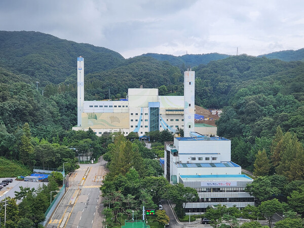 ▲ 성남시 중원구 상대원동 환경에너지시설(소각시설) 전경.