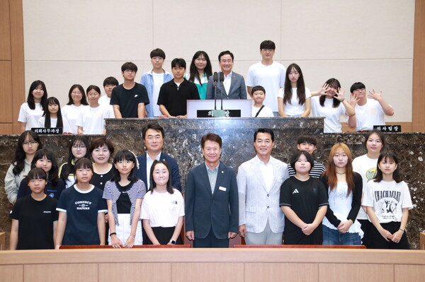 ▲ 이천시 청소년 연합의회 단체사진.