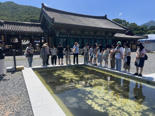 ▲ ‘나전옻칠 울주 천전리 암각화’ 수중 전시작.