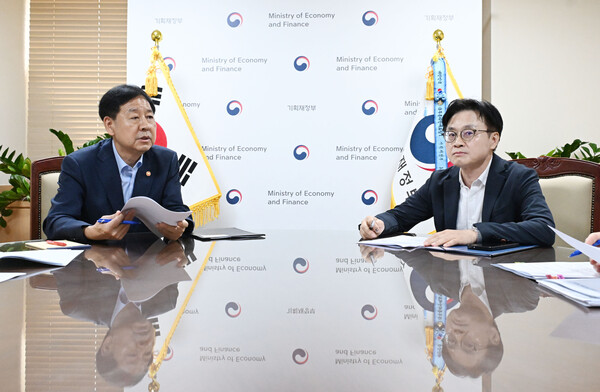 ▲ 석유화학산업 사업재편 진행상황 관계장관 현안간담회. /뉴시스