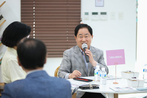 ▲ 주광덕 남양주시장이 '시민시장 DAY'를 진행하고 있다.