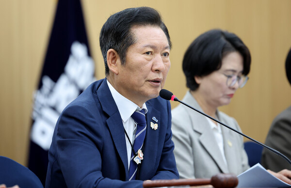 ▲ 현장 최고위원회의서 발언하는 정청래 대표. /뉴시스
