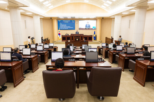 ▲ 안산시의회 제298회 임시회 제1차 본회의 전경.