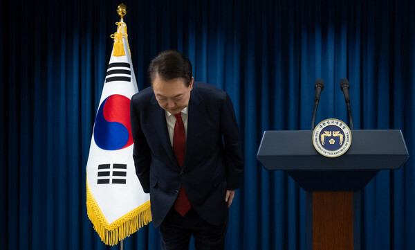 ▲ 탄핵 표결 앞두고 대국민 담화 사과하는 윤 전 대통령. /뉴시스