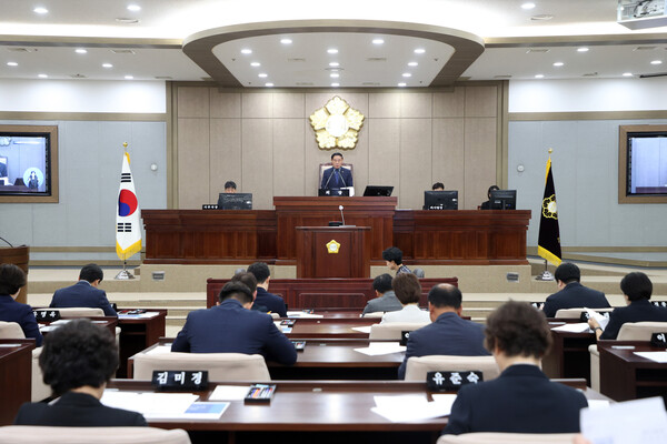 ▲ 수원특례시의회 제395회 임시회 제1차 본회의 전경.