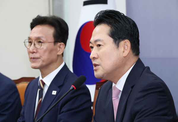 ▲ 예방 온 김민석 국무총리, 발언하는 장동혁 국민의힘 대표. /뉴시스
